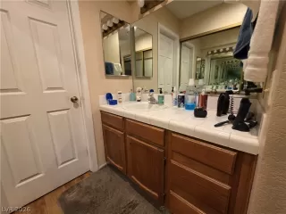 Photo #6: 2789966 Listing