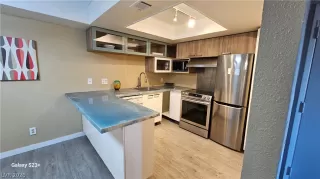 Photo #4: 2790112 Listing