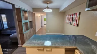 Photo #5: 2790112 Listing