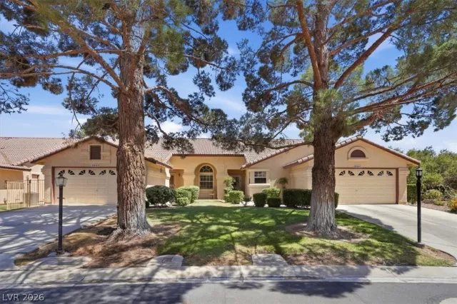 MLS: 2790165 Condo For Sale