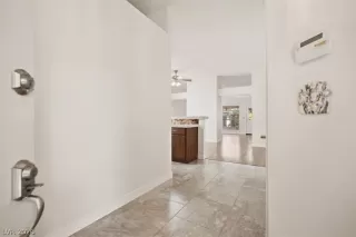 Photo #3: 2790165 Listing