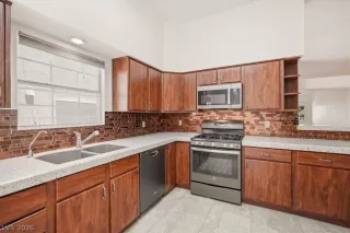 Photo #5: 2790165 Listing