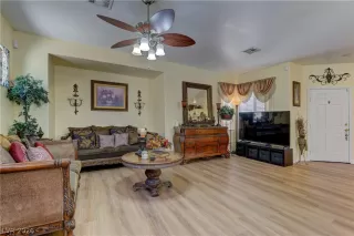 Photo #4: 2790179 Listing