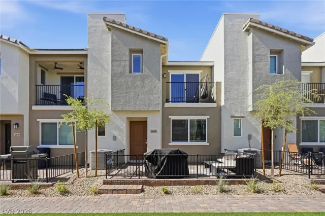 MLS: 2790203 Condo For Sale