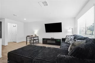 Photo #4: 2790203 Listing