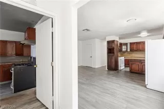 Photo #5: 2790226 Listing