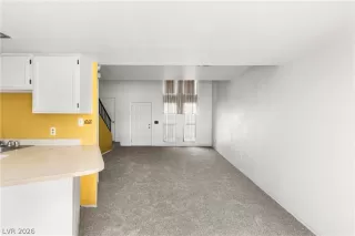 Photo #6: 2790240 Listing