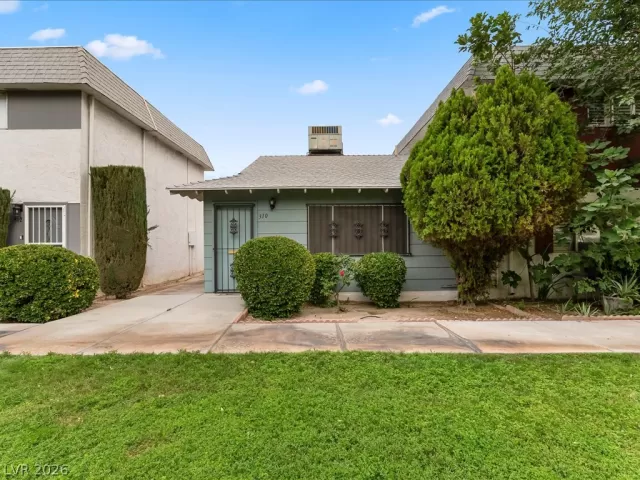 MLS: 2790243 Condo For Sale