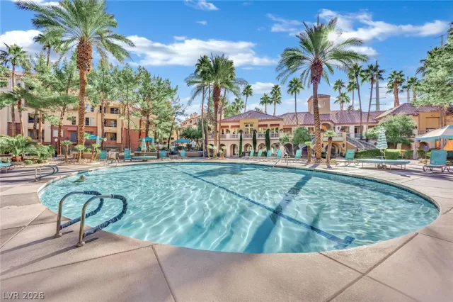MLS: 2790244 Condo For Sale