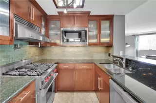 Photo #2: 2790244 Listing