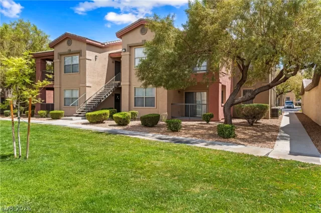MLS: 2790260 Condo For Sale