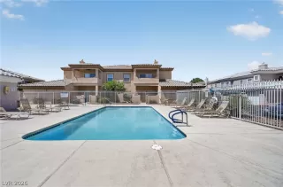 Photo #2: 2790284 Listing 