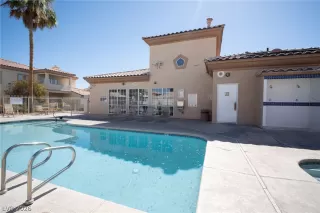 Photo #3: 2790284 Listing 