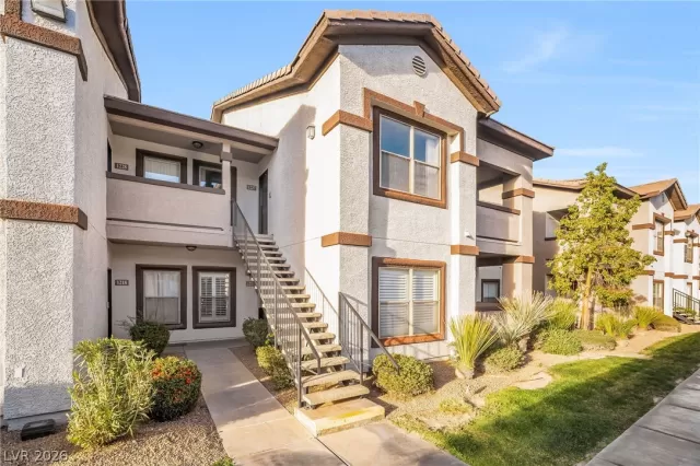 MLS: 2790332 Condo For Sale