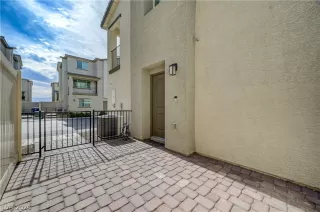 Photo #6: 2790340 Listing