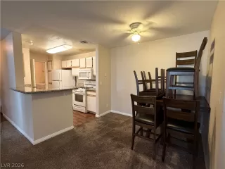 Photo #5: 2790342 Listing