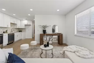 Photo #2: 2790411 Listing