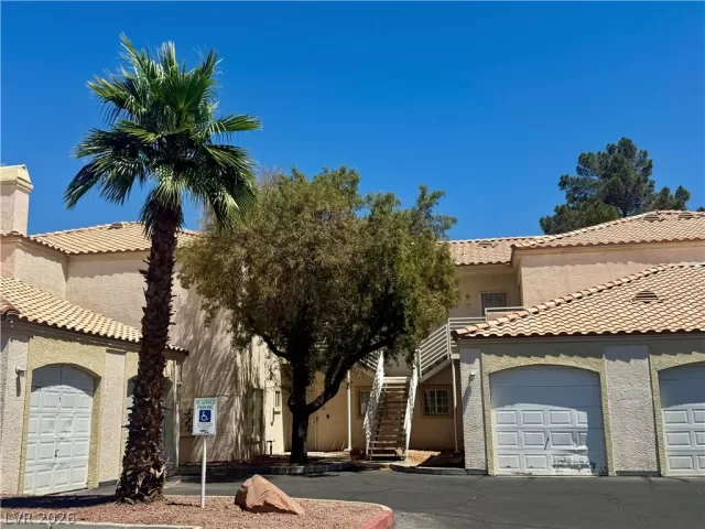 MLS: 2790425 Condo For Sale