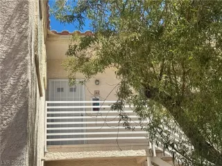 Photo #1: 2790425 Listing