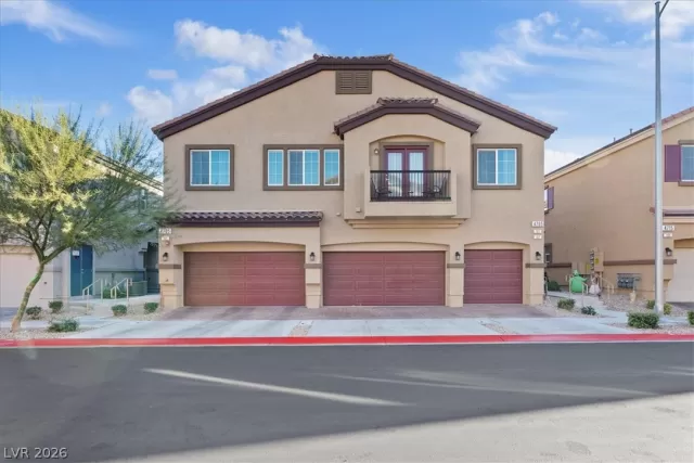 MLS: 2790450 Condo For Sale
