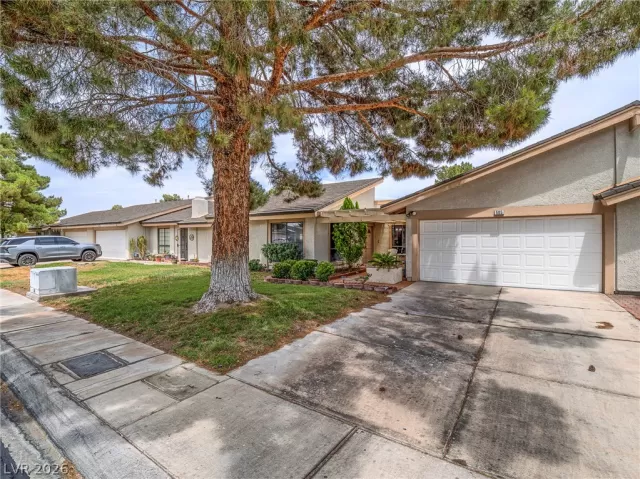 MLS: 2790474 Condo For Sale