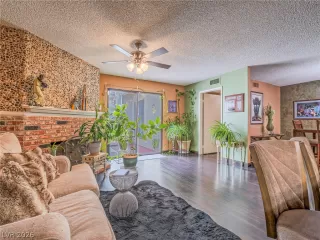 Photo #6: 2790474 Listing