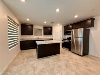 Photo #6: 2790475 Listing