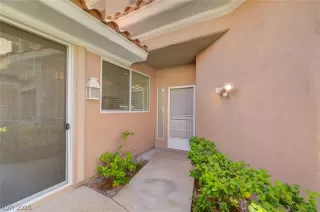 Photo #2: 2790521 Listing
