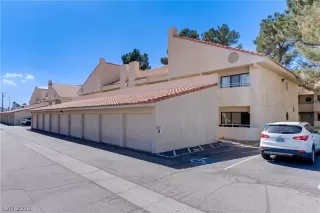 Photo #5: 2790537 Listing