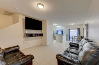 Photo #4: 2790628 Listing