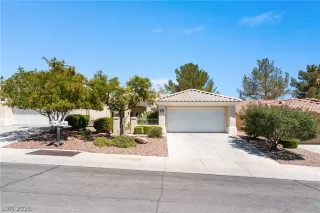 Photo #2: 2790635 Listing