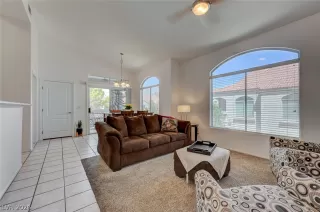 Photo #3: 2790639 Listing