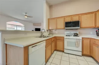 Photo #6: 2790639 Listing