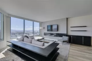 Photo #2: 2790646 Listing