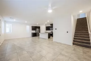 Photo #4: 2790667 Listing