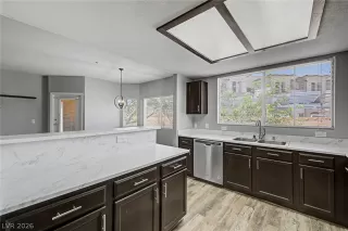 Photo #4: 2790680 Listing