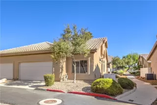 Photo #3: 2790695 Listing