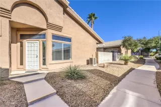 Photo #4: 2790695 Listing