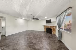 Photo #4: 2790757 Listing