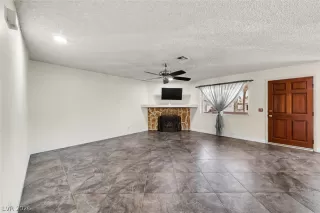 Photo #6: 2790757 Listing