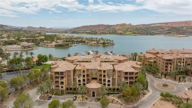 MLS: 2790788 Condo For Sale