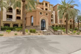 Photo #1: 2790788 Listing