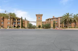 Photo #3: 2790788 Listing
