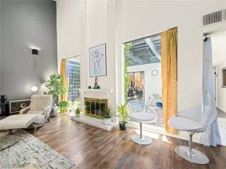 Photo #1: 2790906 Listing