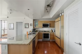 Photo #4: 2791032 Listing