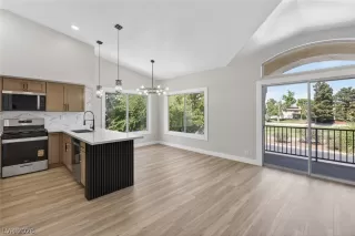 More Details about MLS # 2791047 : 4820 BLACK BEAR ROAD 201