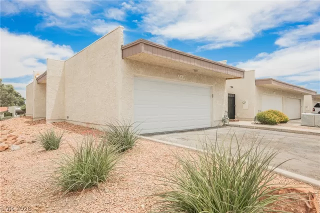 MLS: 2791050 Condo For Sale