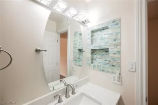 Photo #5: 2791050 Listing