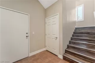 Photo #2: 2791080 Listing