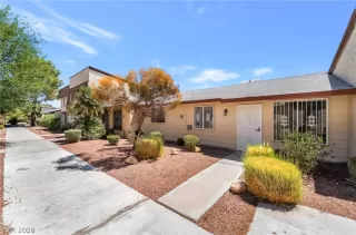 Photo #2: 2791137 Listing